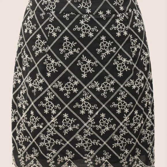 BloomChic Plus size 4XL Bandana Embroidered Zipper Fly Skirt us26 - Picture 2 of 3